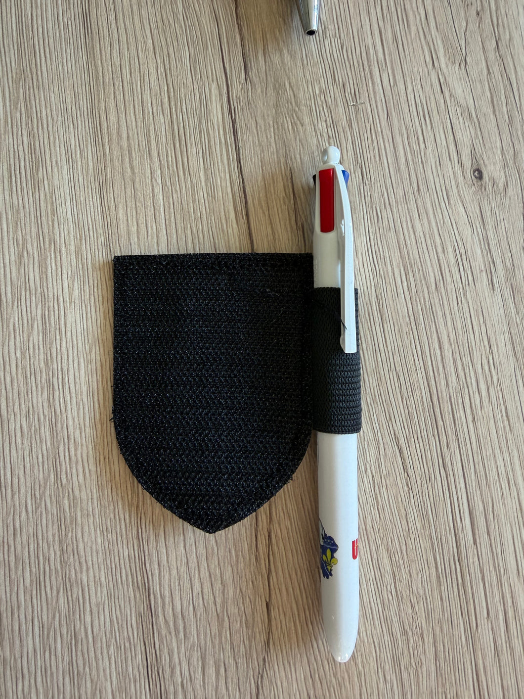 SUPPORT VELCRO ECUSSON PORTE STYLO