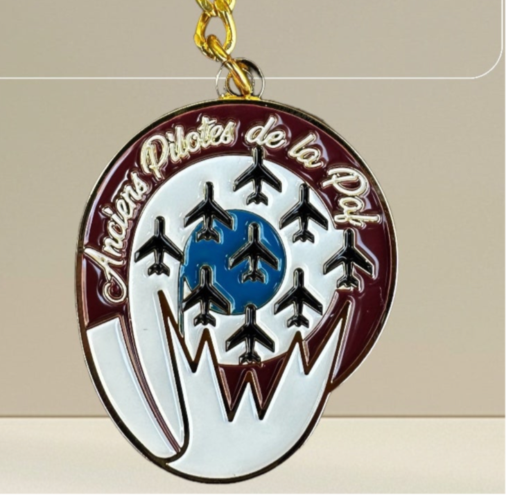 Porte-clés Avion Et Hélice - Pendentif Métal Argenté, Cadeau Pour Pilote Ou Passionné D'aviation